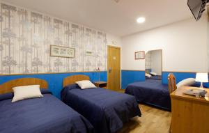 Zdjęcie z galerii obiektu Hostal Montaloya w Madrycie