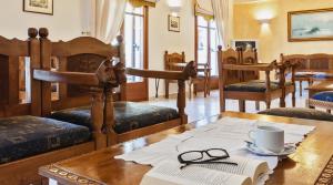 Posezení v ubytování Aeolos Hotel