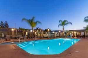 Afbeelding uit fotogalerij van Best Western Plus Forest Park Inn in Gilroy