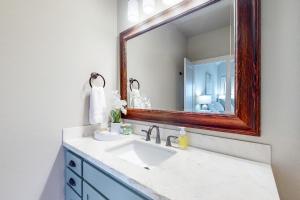 Gallery image of Chasing Sunsets in Rogers +20 photos