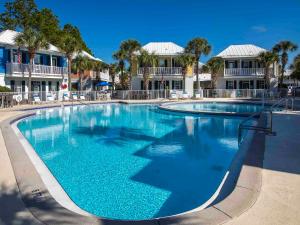 Πισίνα στο ή κοντά στο Bungalows at Seagrove #132 - Kruks Fanta Sea