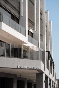 an external view of a building with a club house at 安平包棟民宿 - 尋雨 - 台南民宿Ktv影音室限包棟使用 in Tainan