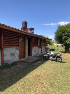 Κήπος έξω από το hermosa cabaña cerca del puerto +27 φωτογραφίες