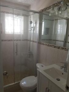 Koupelna v ubytování Ridgeview Suites 1 to 3