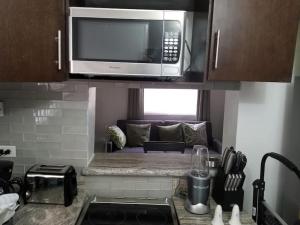 Kuchyň nebo kuchyňský kout v ubytování Ridgeview Suites 1 to 3