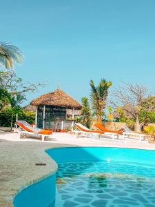 Met Beach Resort Malindi内部或周边的泳池