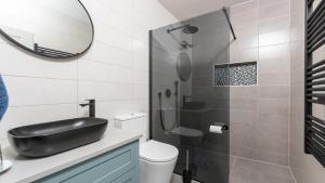 Ένα μπάνιο στο Boomerang - Holiday House with sea view +7 φωτογραφίες