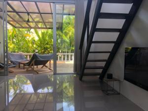Balkón nebo terasa v ubytování Villa B23 Phuket