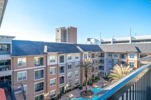 Tòa nhà nơi căn hộ tọa lạc