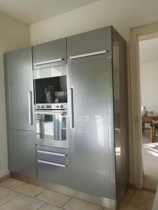 Zdjęcie z galerii obiektu Villa du Mont Joly, écrin de verdure proche mer ! w mieście Touques