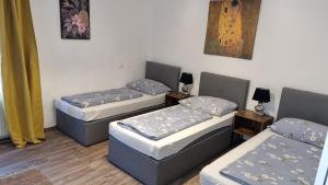 Postel nebo postele na pokoji v ubytování Casa Rustica I Free Parking I Self Check-in + 3 fotografie