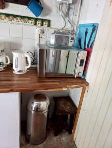 Kuchyňa alebo kuchynka v ubytovaní Maison dans la magnifique village de Montjoi