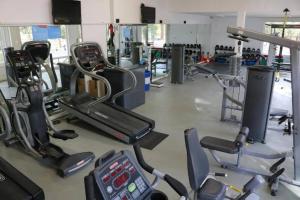 Fitness centrum a/nebo fitness zařízení v ubytování Departamento con jardin en Green Park, Punta del Este