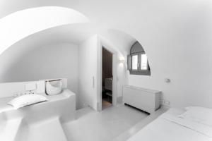 Posteľ alebo postele v izbe v ubytovaní Philosophia Luxury Villa