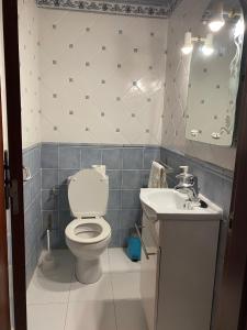 A bathroom at Palm mar Relax House