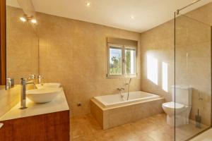 Koupelna v ubytování Villa con piscina Ibiza centro