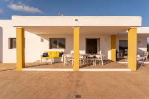Patio nebo venkovní prostory v ubytování Villa con piscina Ibiza centro