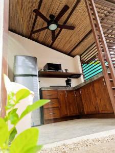 Cucina o angolo cottura di Ubuntu Glamping