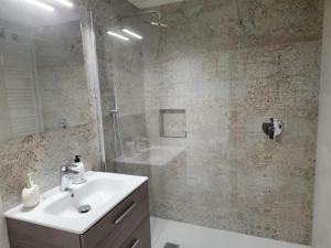 Kúpeľňa v ubytovaní Moderno Apartamento Colon con Vistas al Mar Calpe