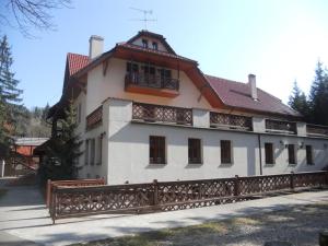 Budova, v ktorej sa penzión nachádza