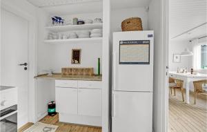 Η κουζίνα ή μικρή κουζίνα στο Holiday Home Fanø 7 +11 φωτογραφίες