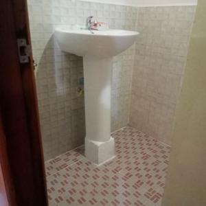 Nomad Guesthouse的一间浴室
