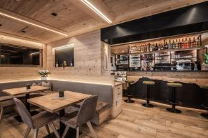 Lounge nebo bar v ubytování Pensione Camoscio