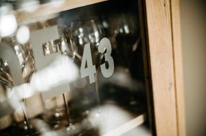 a group of wine glasses with the number on them at Seaside 43 in Sankt Peter-Ording