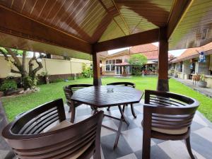 Siseõu või muu väliala majutusasutuses Ndalem Katong Guest House Ponorogo