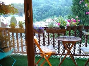 Fotografia z galérie ubytovania T1bis atypique avec balcon vue dégagée centre-ville classé 3* au calme v destinácii Bagnères-de-Bigorre