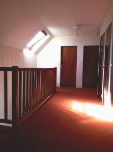 Fotografia z galérie ubytovania T1bis atypique avec balcon vue dégagée centre-ville classé 3* au calme v destinácii Bagnères-de-Bigorre