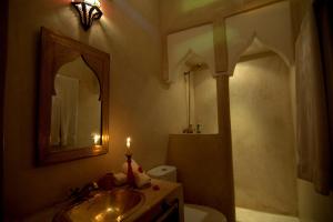 Vannituba majutusasutuses Riad Imilchil