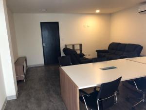 Posezení v ubytování Urban Suites Apart Hotel + 107 fotografií