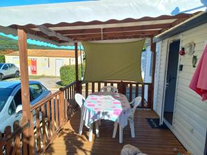 Balkon lub taras w obiekcie Mobil Home Les salins de la gardiole