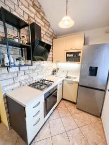 Kjøkken eller kjøkkenkrok på Apartment Eva - Molat