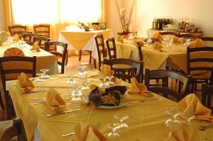 Restaurace v ubytování Casa in Maremma Tuscany Village + 37 fotografií