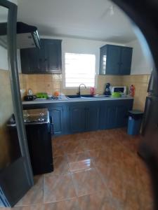 Kuchyň nebo kuchyňský kout v ubytování Sababady Villa 3 chambres