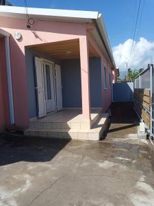 Budova, kde se vila nachází