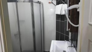 Koupelna v ubytování BeyazitHan Suites Old City