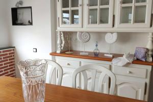 Kuchyň nebo kuchyňský kout v ubytování Apartamento Playa Cedeira