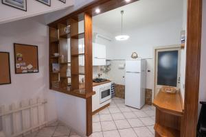 Kuchyň nebo kuchyňský kout v ubytování Casa Lago e Camino