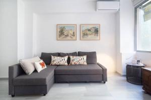 A seating area at Psyris Marble Loft !