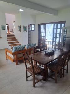 Χώρος καθιστικού στο Santa Paula - Maranduba - 100m da praia