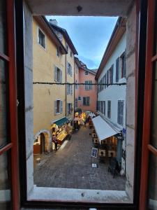 Fotografia z galérie ubytovania Coeur de l'île v destinácii Annecy