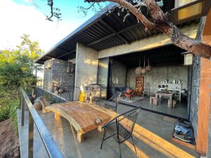 Φωτογραφία από το άλμπουμ του One of a kind countryside home σε Tamanique