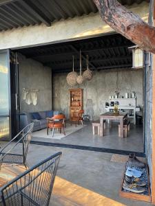 Φωτογραφία από το άλμπουμ του One of a kind countryside home σε Tamanique