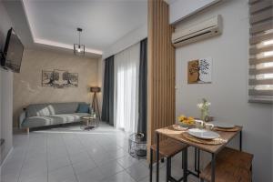 Postel nebo postele na pokoji v ubytování Myra Mare Suites by Estia
