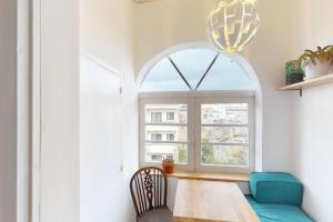 Area soggiorno di Narrow Street Suite
