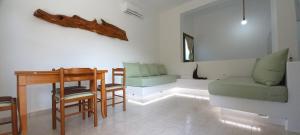 A seating area at Leros Eleonas ApartmentS