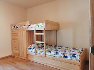 Postel nebo postele na pokoji v ubytování Apartamento muy espacioso y luminoso Erta 5